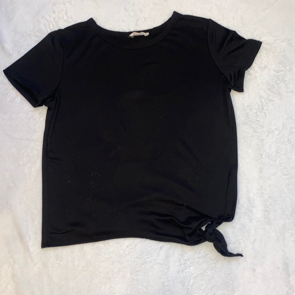 Olivia Rae Small cropped tee lightly worn